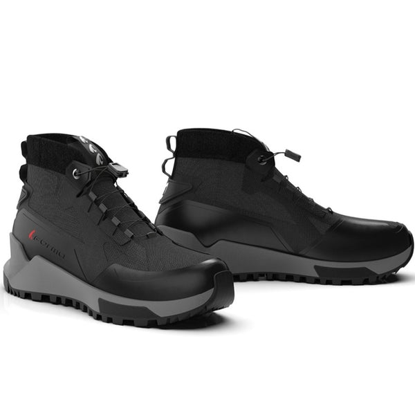 Forma Kumo Black Boots